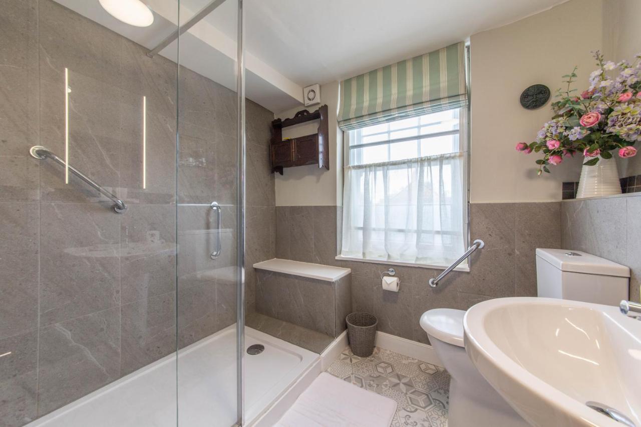 Holiday home Turford House,
