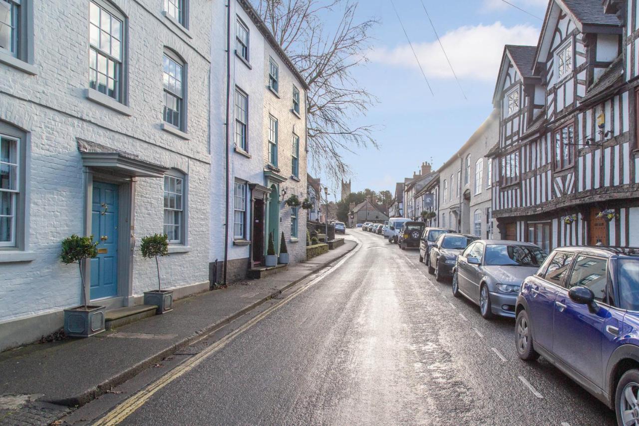 Holiday home Turford House,